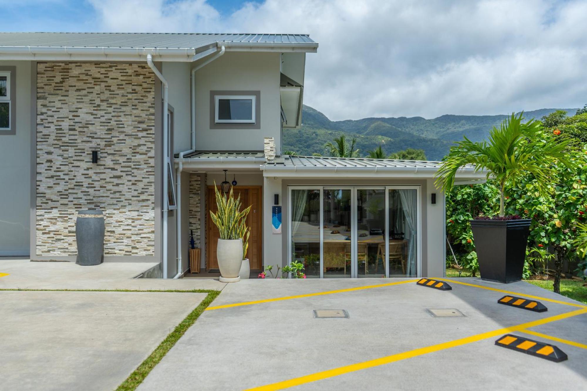 Summer Sand Holiday Apartments Beau Vallon  Dış mekan fotoğraf